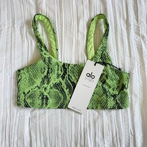 Alo Yoga Vapor Snakeskin Bra